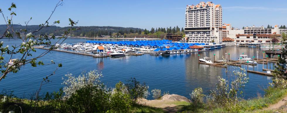 Coeur d'Alene Resort with lakeside hiking trails