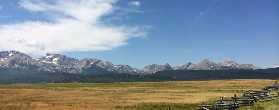 Sawtooth Mountain Range