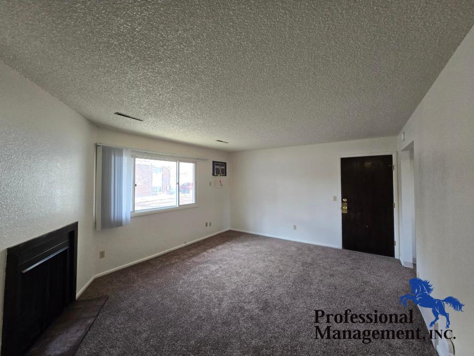 Livingroom/ Entry Way