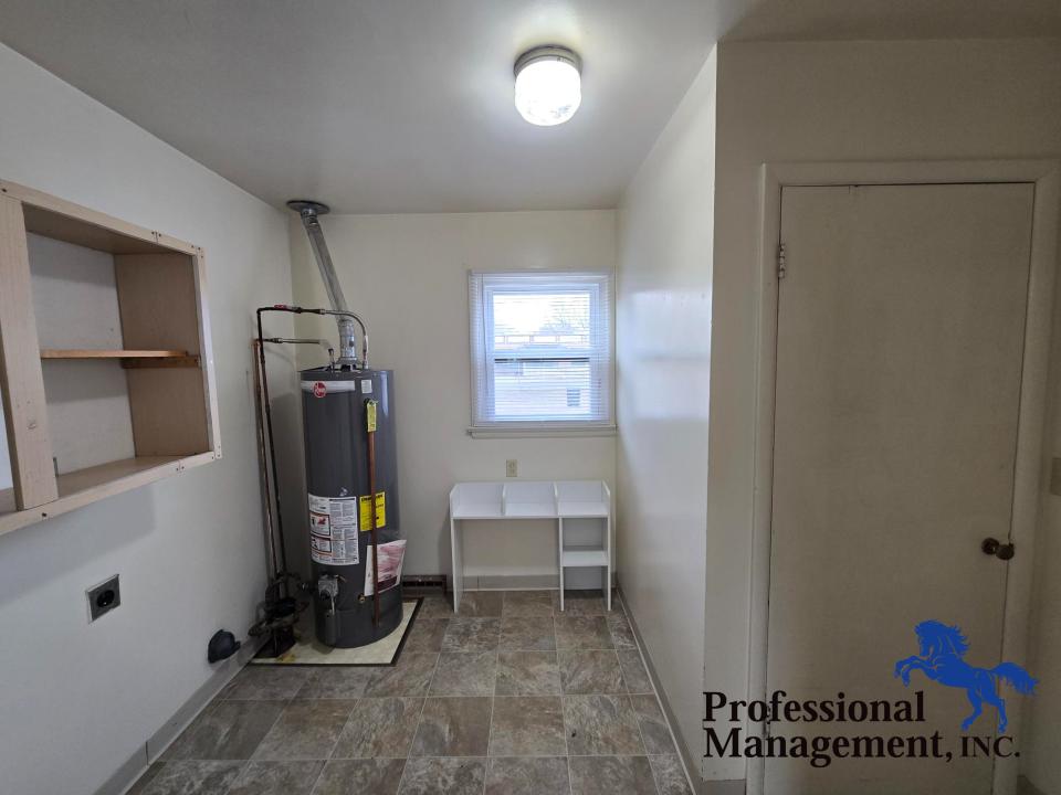 Laundry Room / Utility Room