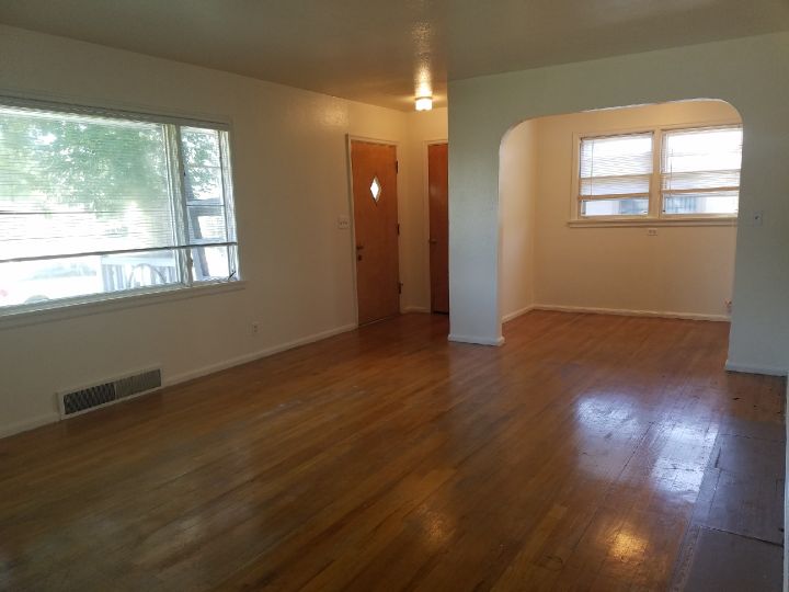 Cute Formal Dining Area