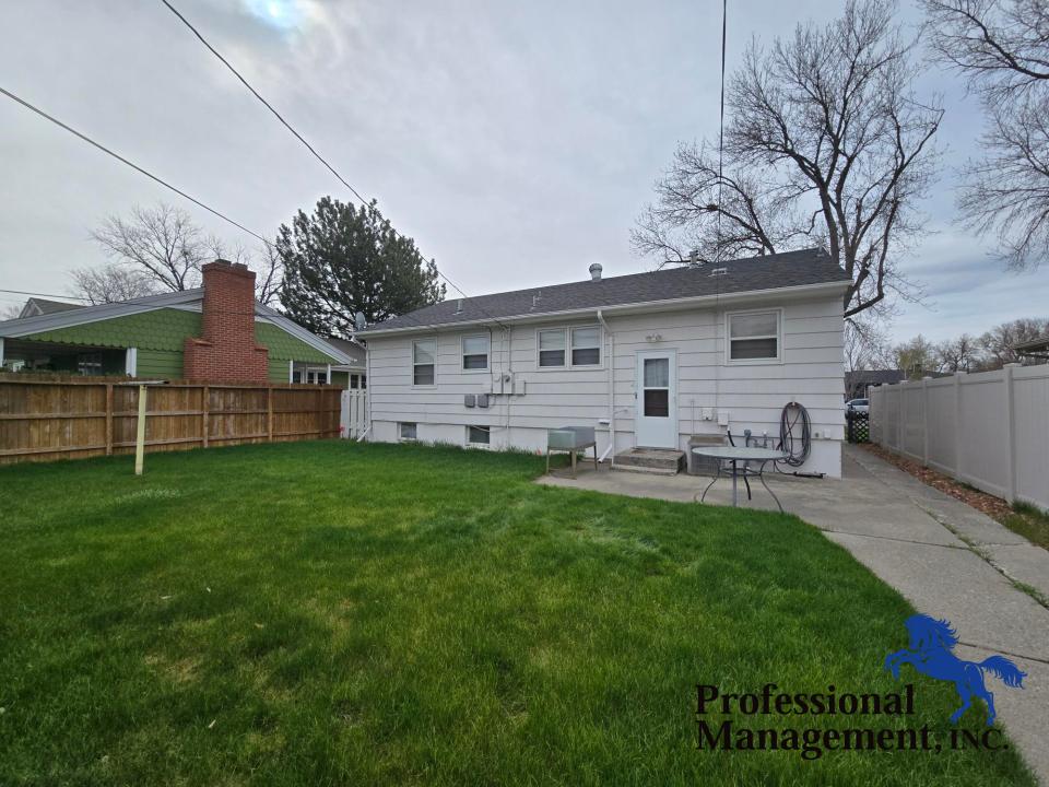 Entry Way for Bottom Unit