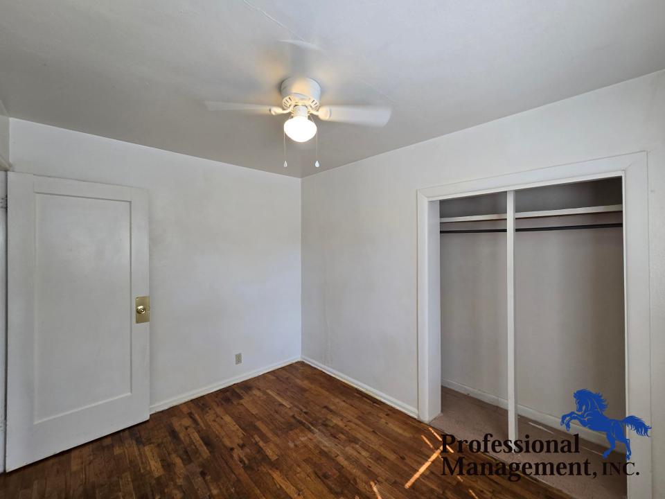 Bedroom 1 of 2 - Pic 2