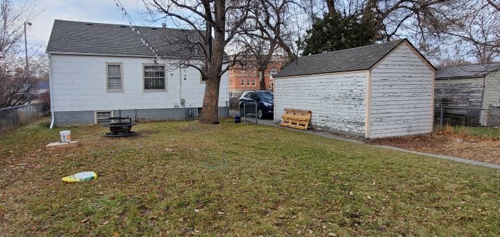 Back Entrance w/ Parking for 2 Cars