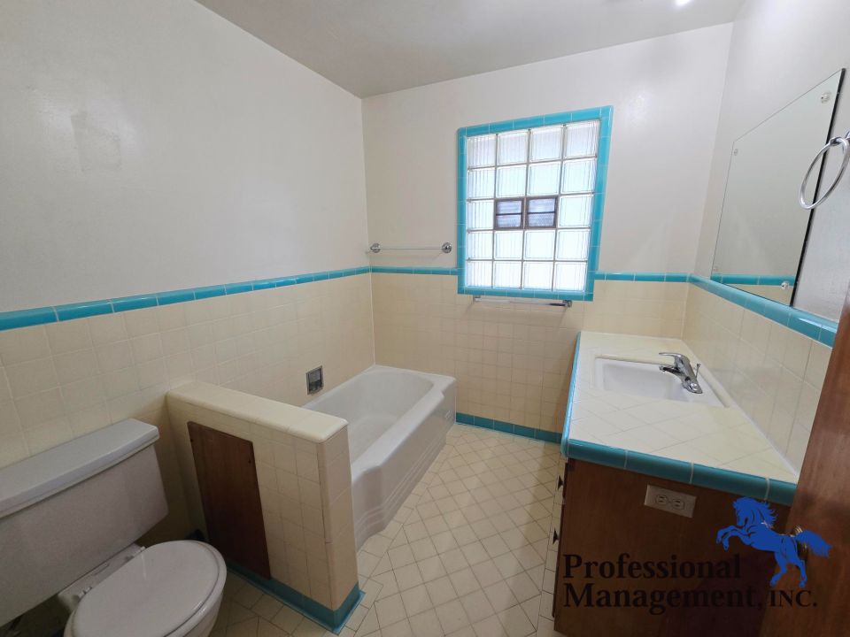 Bathroom 1 of 2