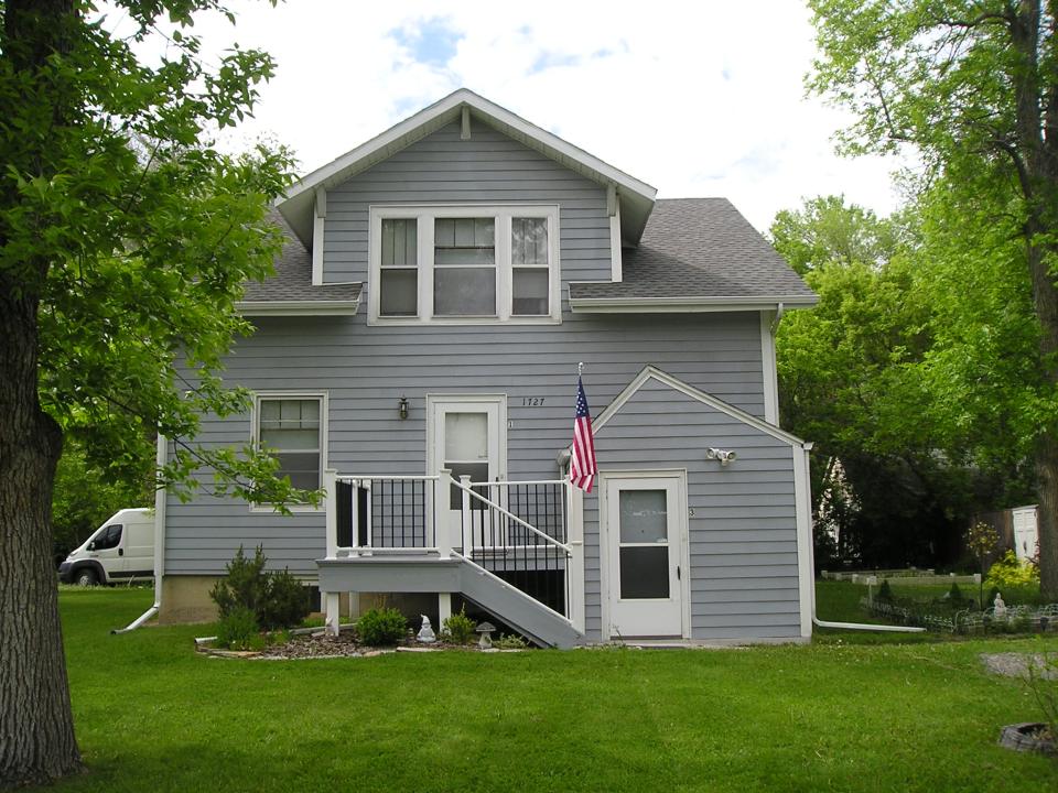 Triplex Outside