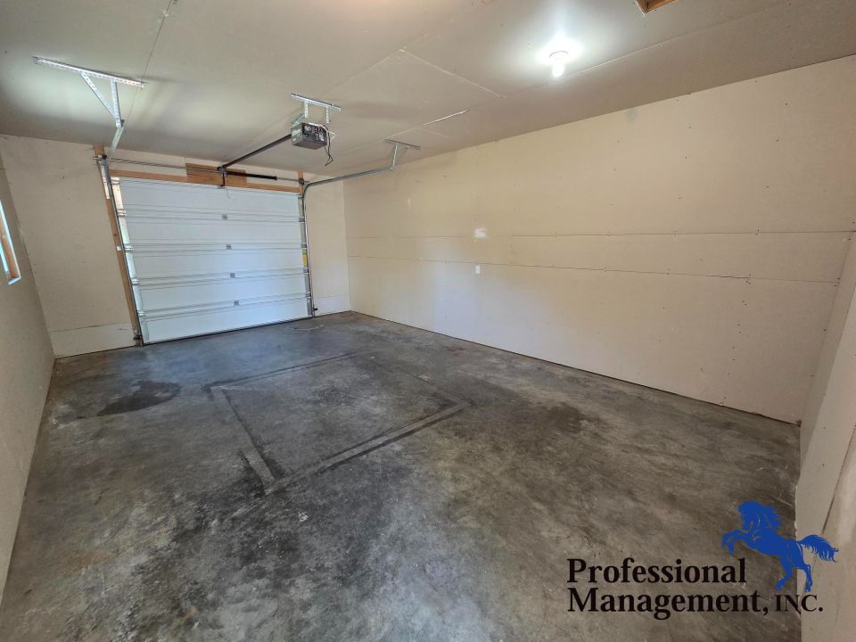 Single Car Garage with Remote
