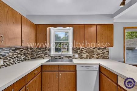 Click to view photo