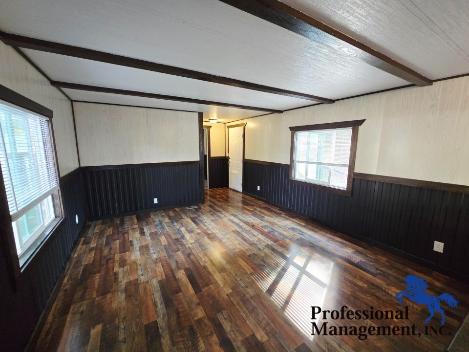 Livingroom /Entry Way
