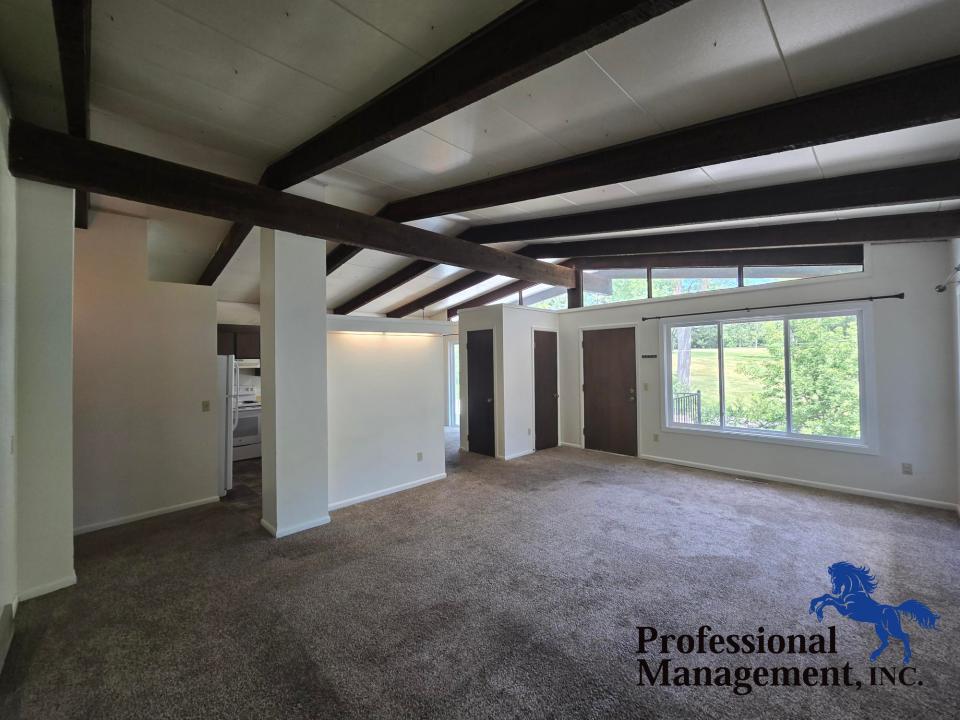 Livingroom/ Entry Way