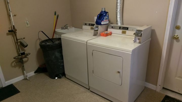 Laundry Room in Common Entry