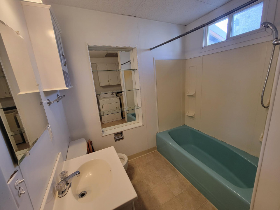 Bathroom & Laundry Hookups