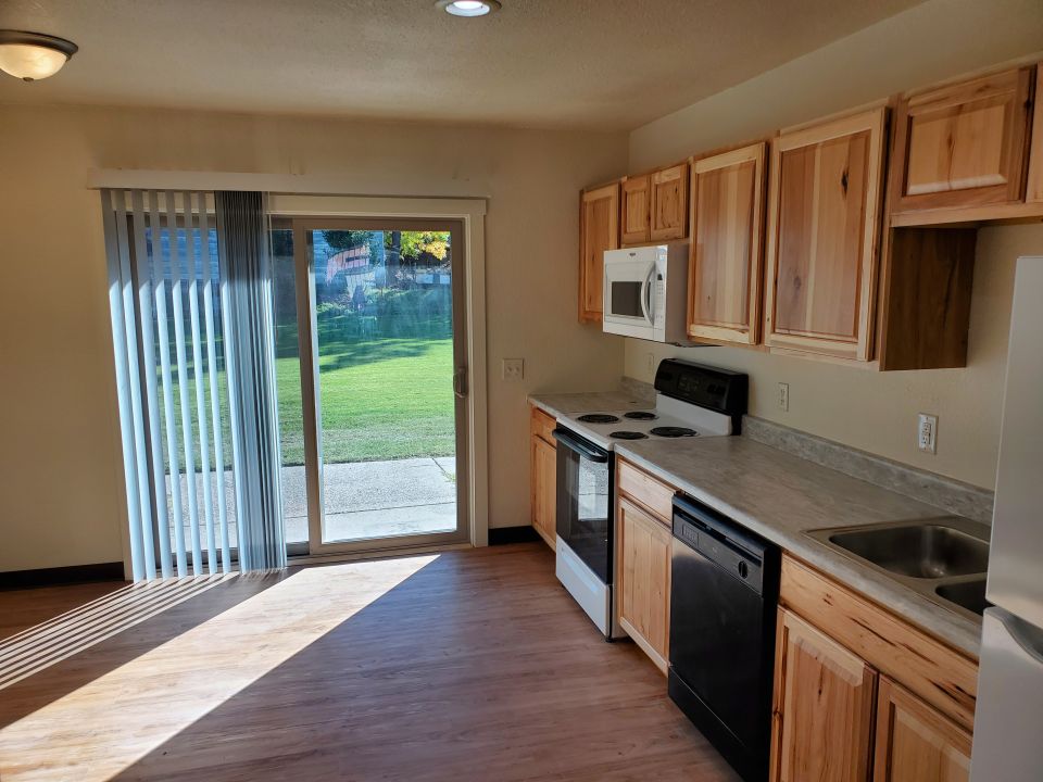 Kitchen/Dining