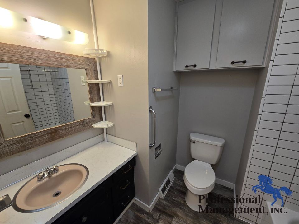 Upstairs Full Bath