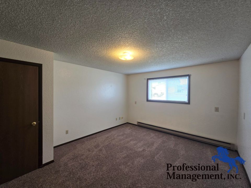 Livingroom /Entry Way