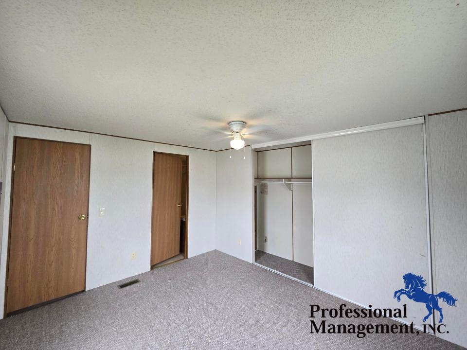 Master Bedroom w/ Master Bath