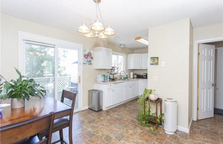 Dining Room/Kitchen