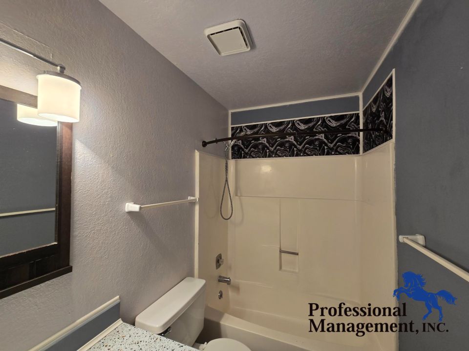 Upstairs Full Bath