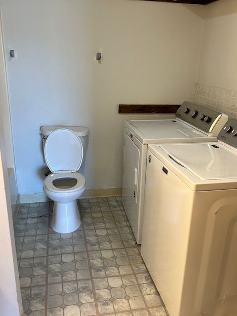 Bathroom Tub/Laundry View