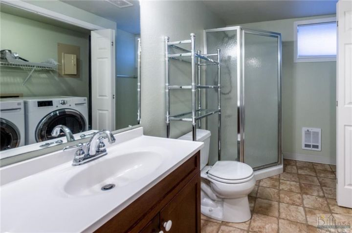 2nd Bathroom