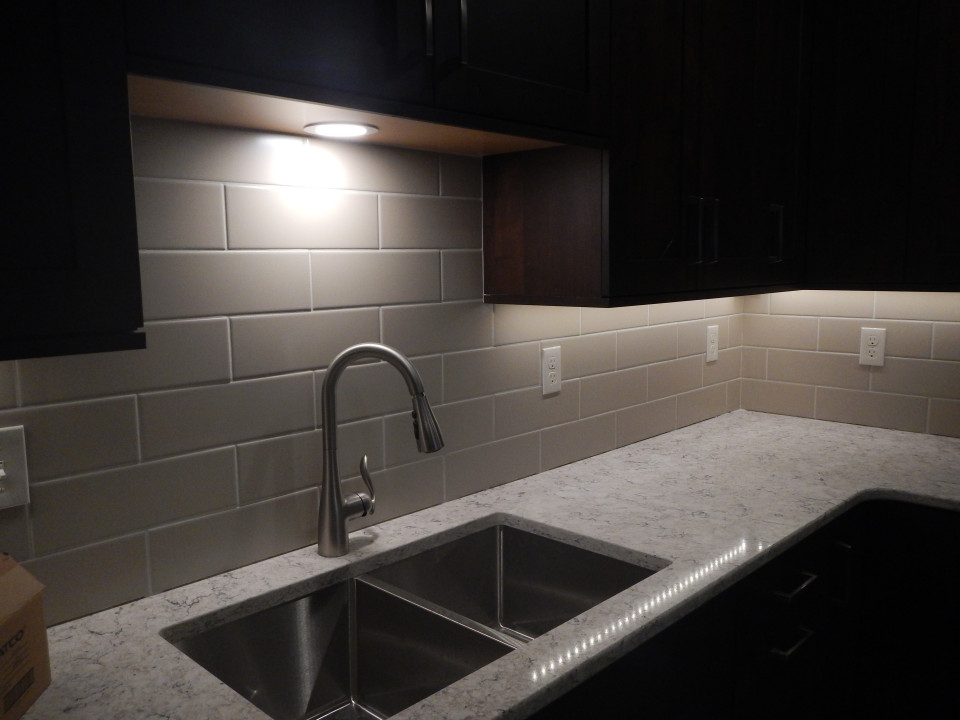 Beautiful Quartz Countertops/Stainless Steel ...