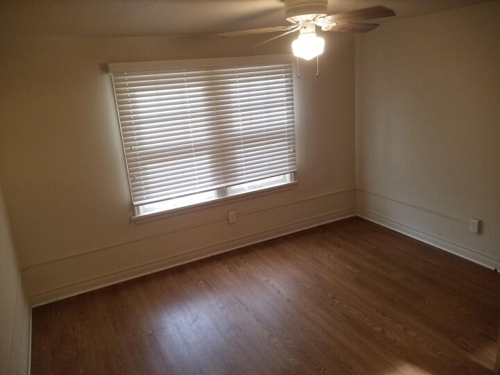 Bedroom 1 of 3