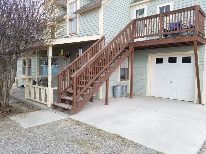 Attached Garage