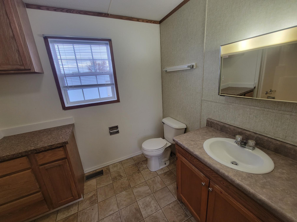 Full Bathroom