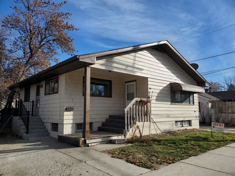 Upstairs Duplex