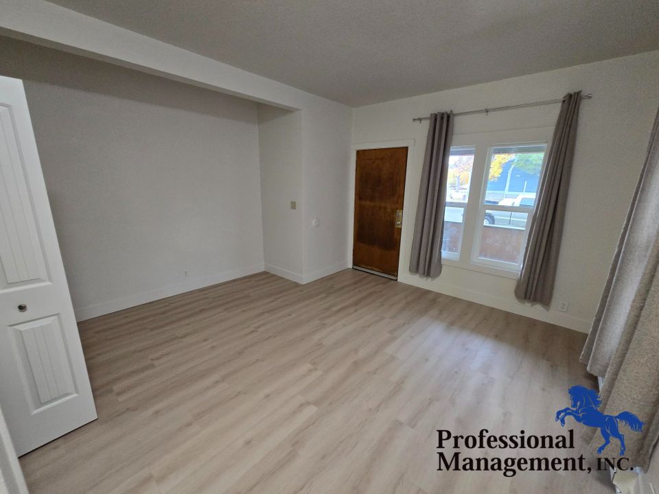 Living Room & Entry Way