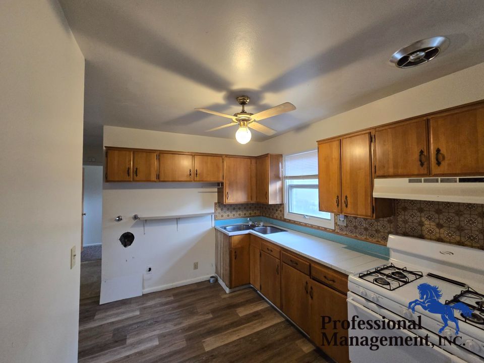 Washer and Dryer Hook Ups