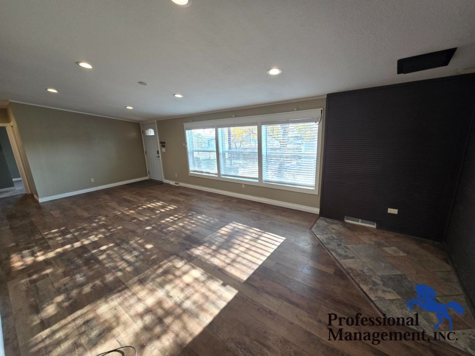 Living Room & Entry Way