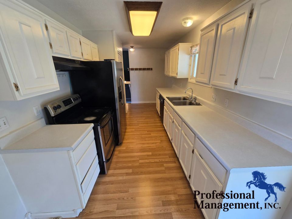 Kitchen with Dishwasher