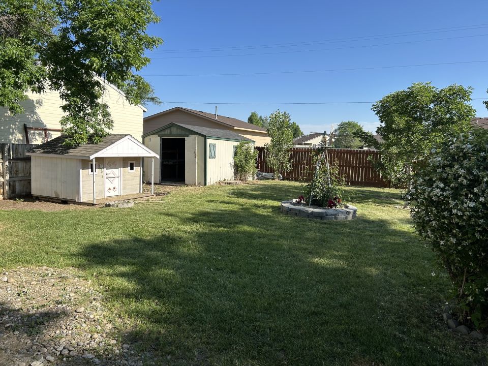 Children's Playhouse & Shed