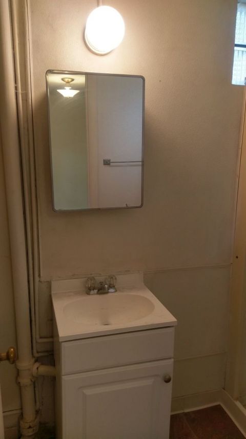 Bathroom Vanity and Medicine Cabinet/Mirror