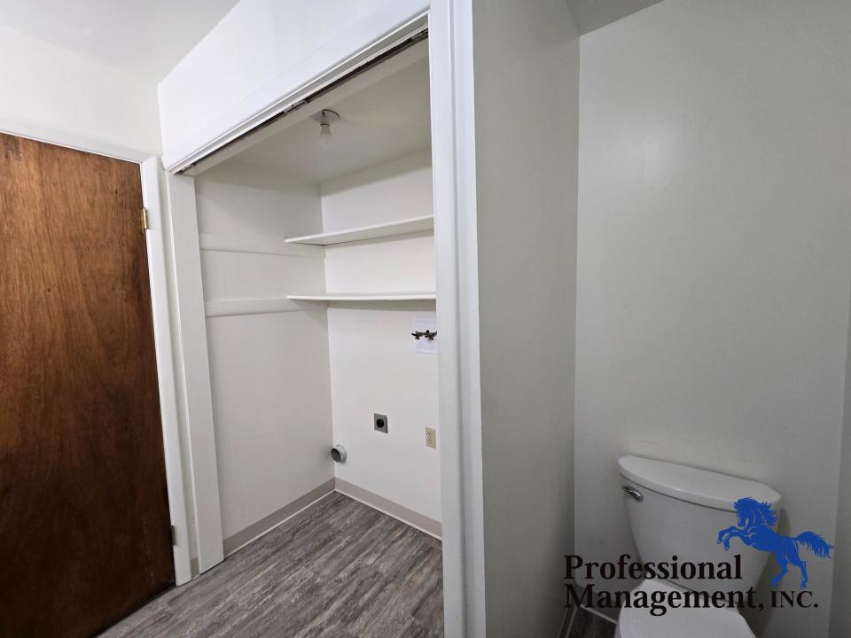 Bathroom with View of Washer & Dryer Hookups