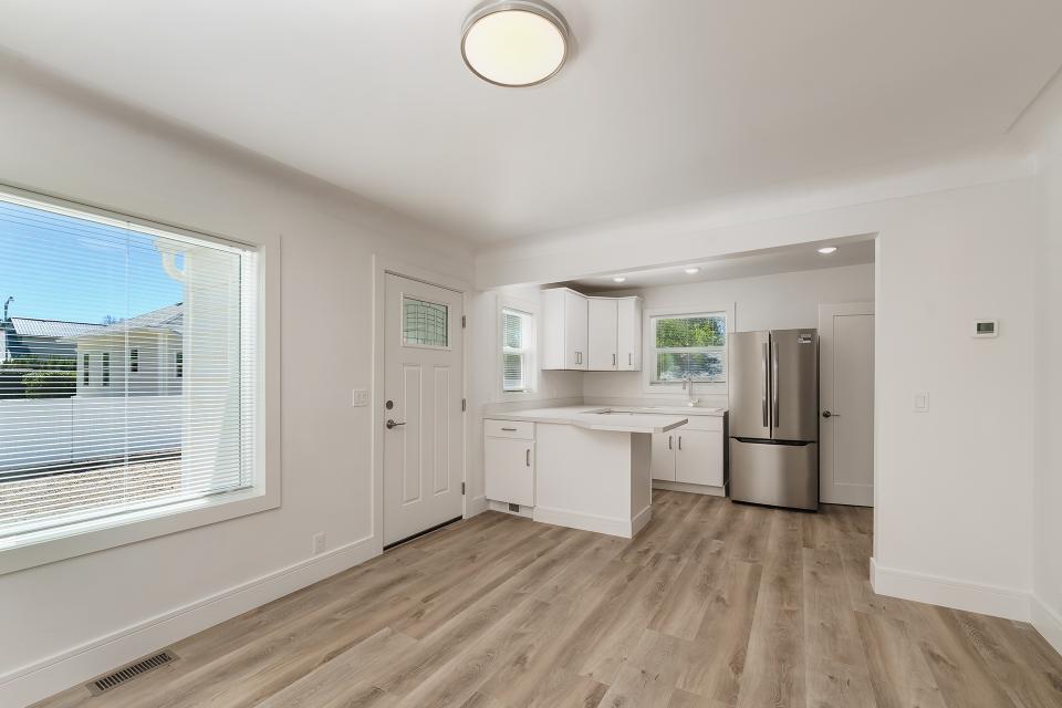 Kitchen & Living Room View