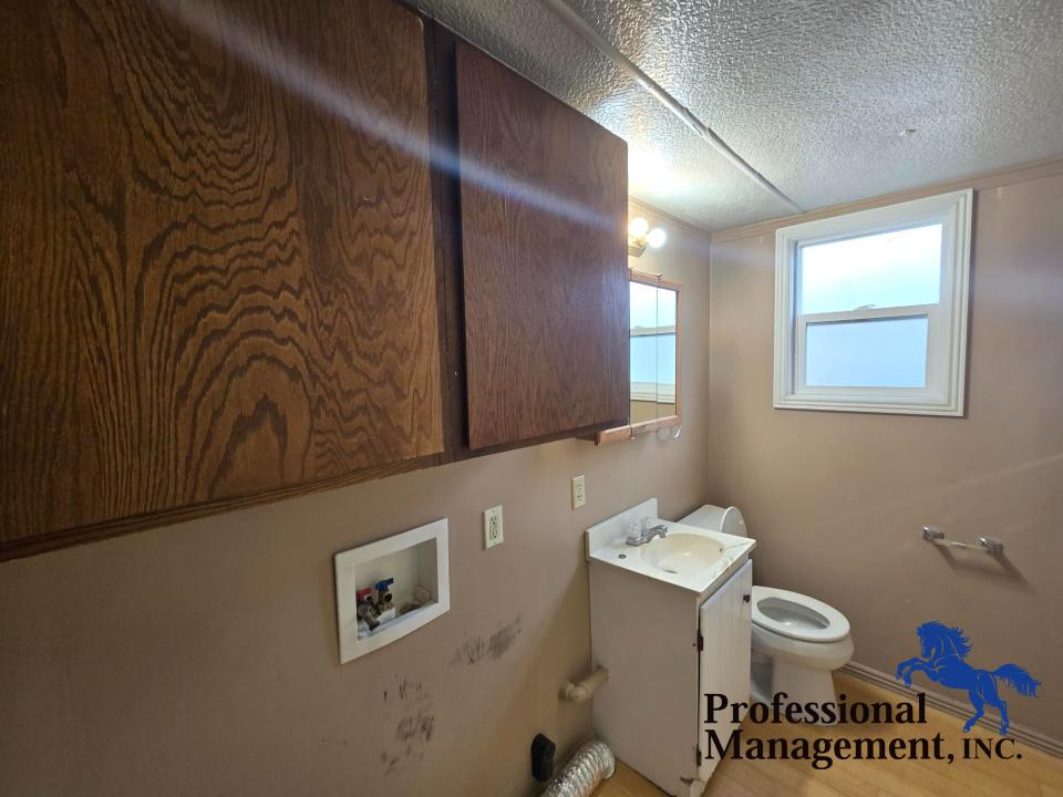 Washer and Dryer Hook Ups