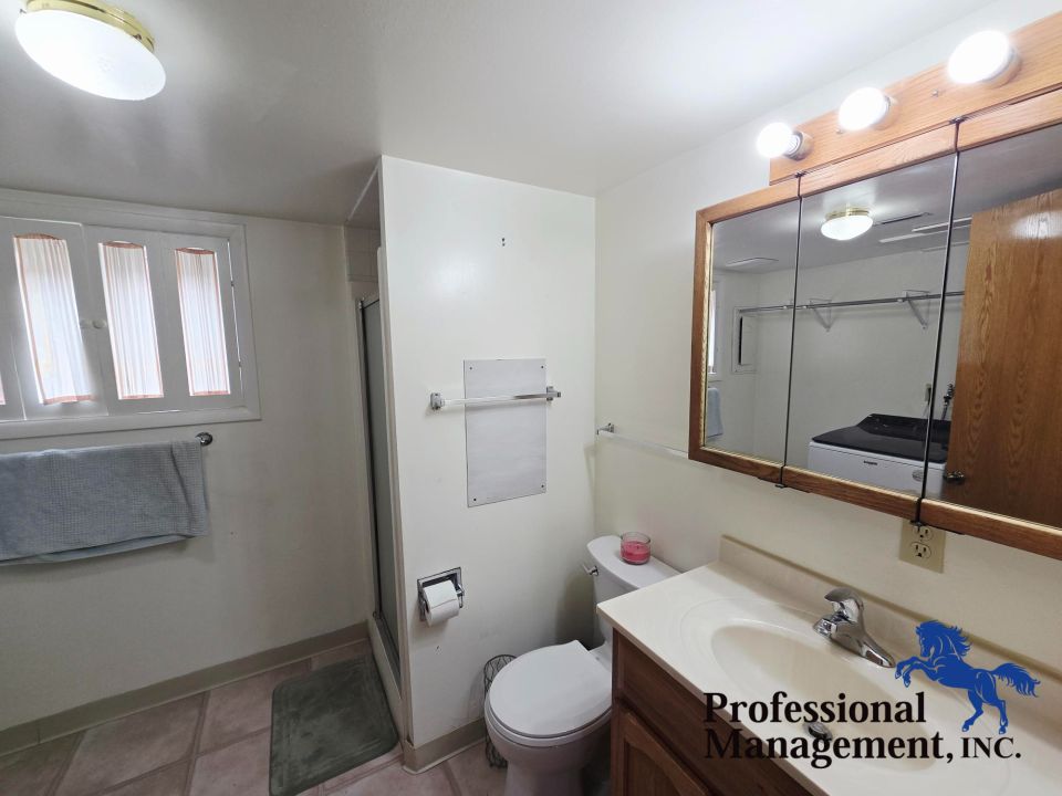 Bathroom 2 of 2