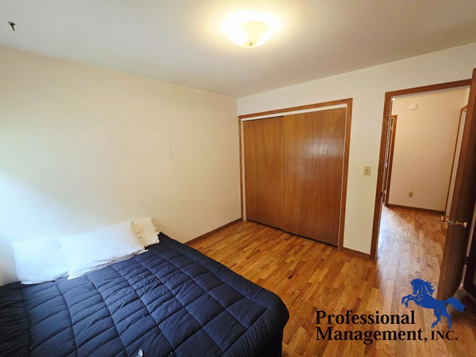 Bedroom 3 of 4