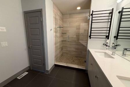 Click to view photo