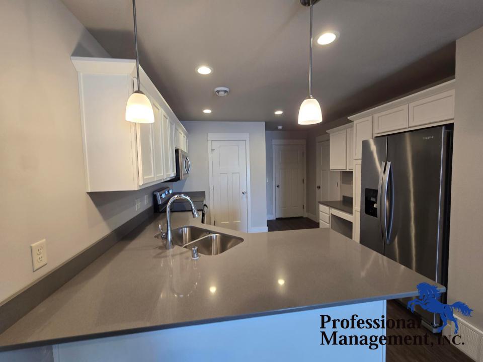 Kitchen w/ Dishwasher