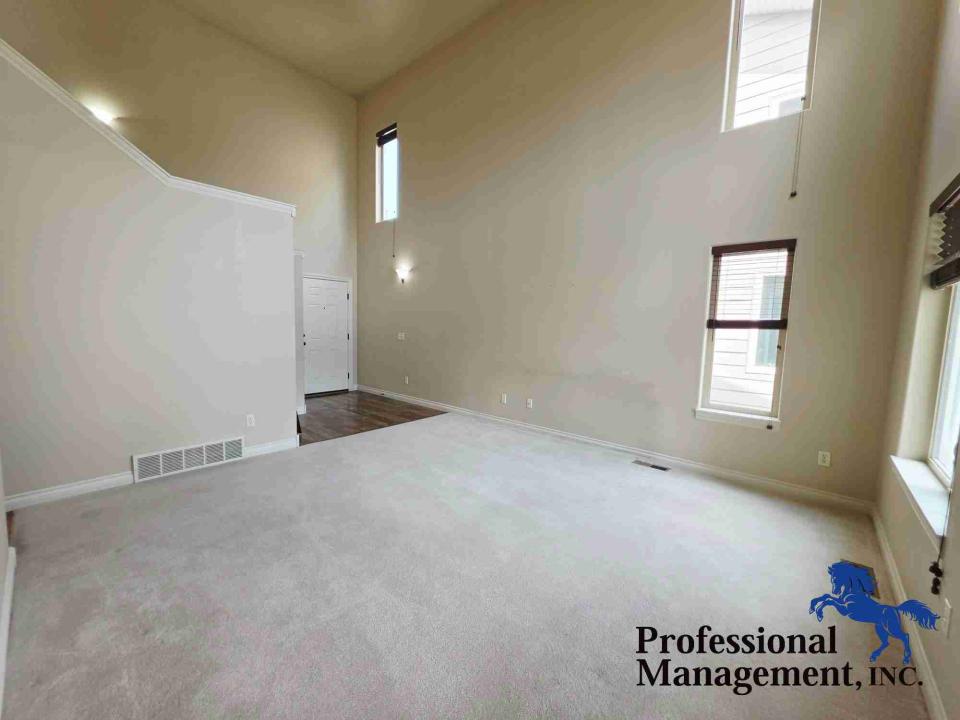 Livingroom/ Entry Way