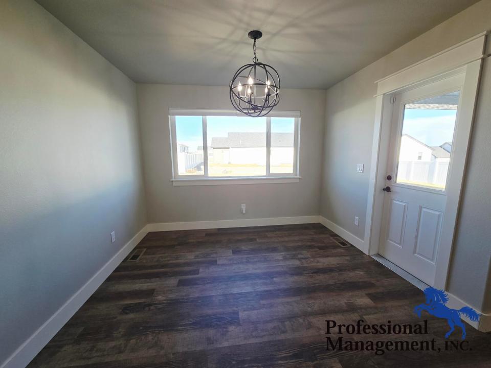 Dinning Room/ Back Yard Entrance