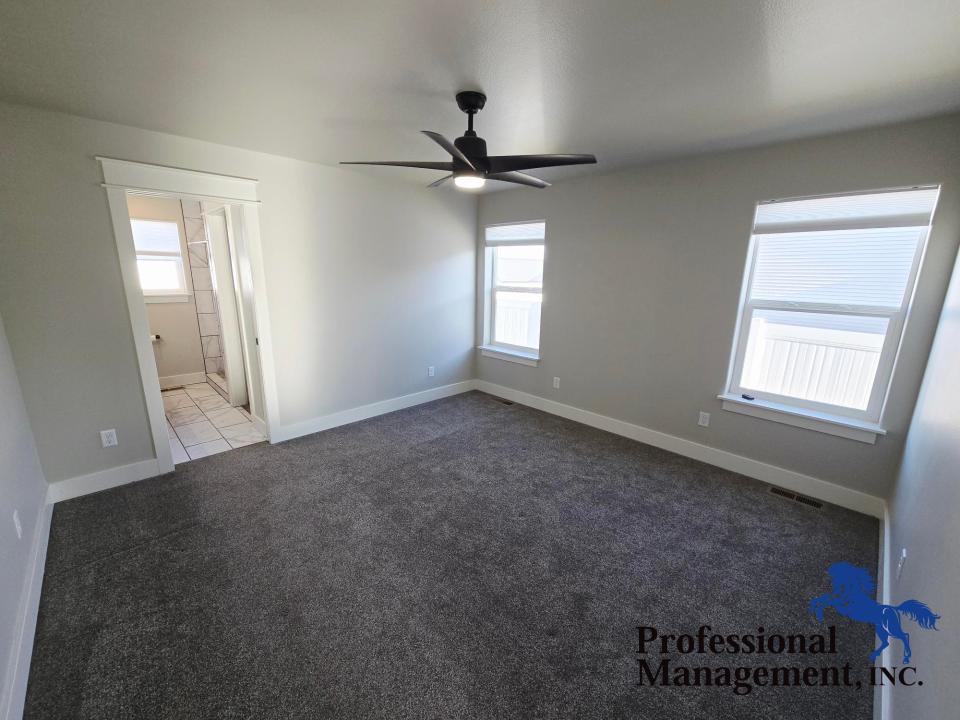 Master Bedroom w/ Master Bath