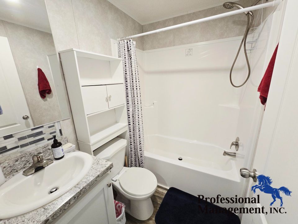 Full Bathroom