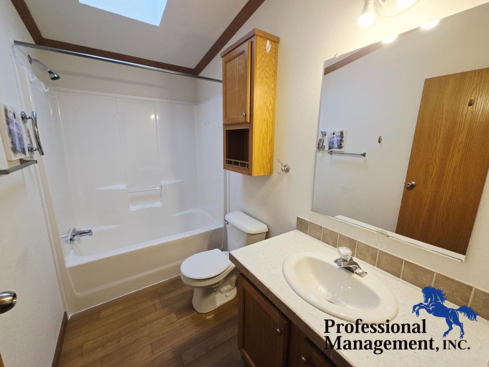 Full Bathroom